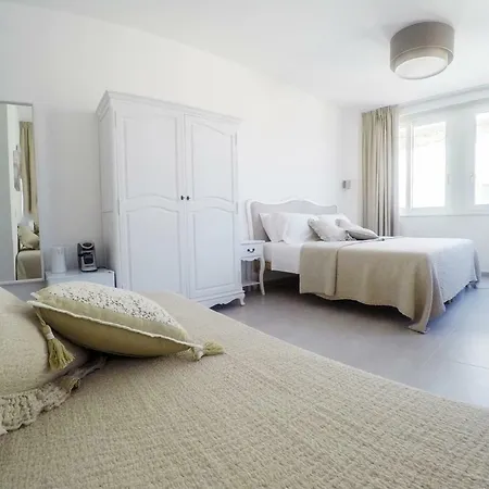Central Suites Lecce לצ'ה